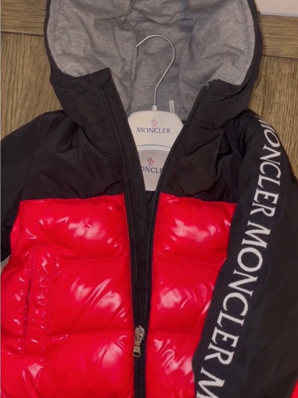 Moncler Kids Red & Black Glossy Puffer Jacket with Hood